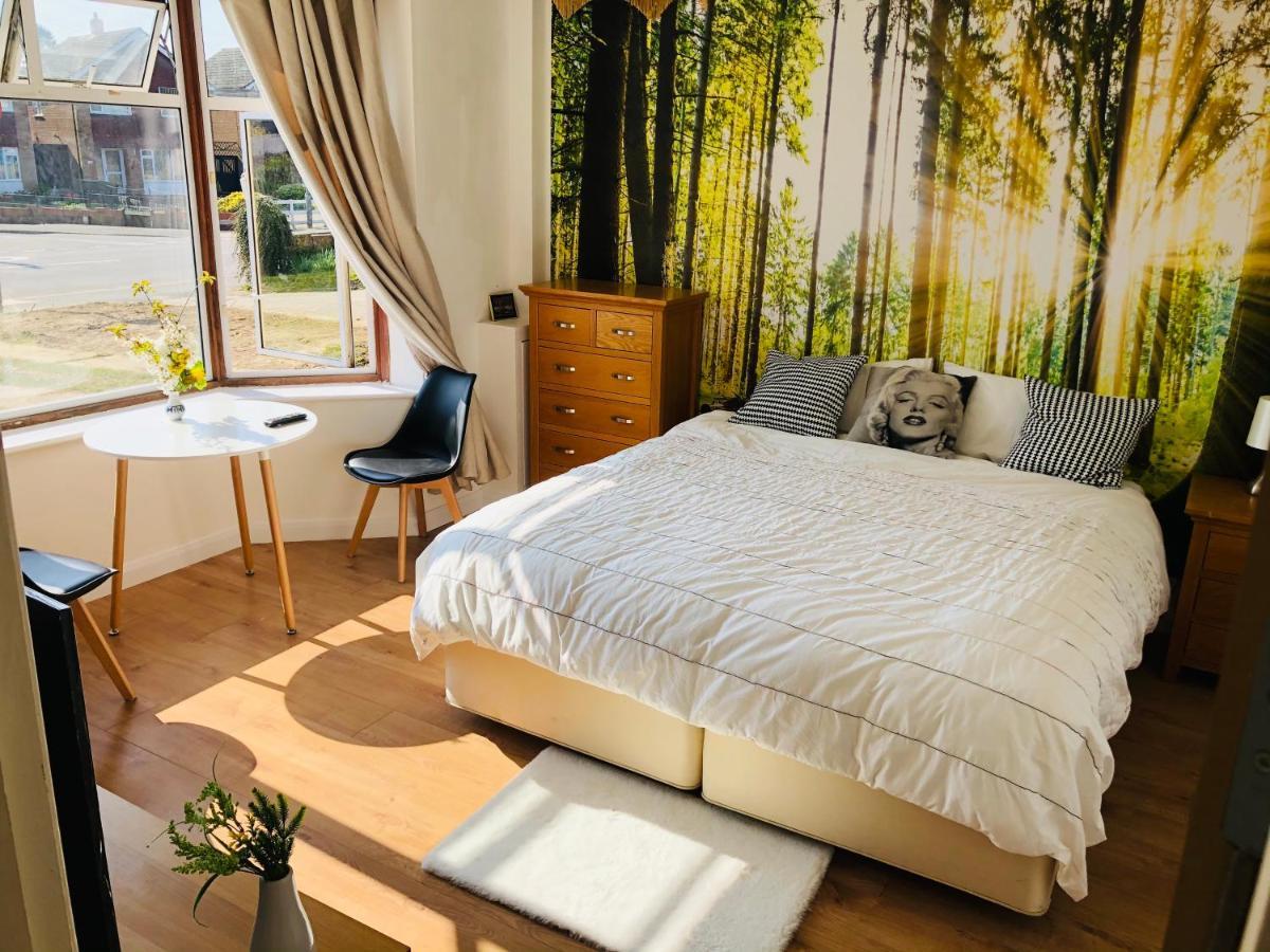 Amazing Quiet Garden House Near London Luton Airport Daire Dış mekan fotoğraf