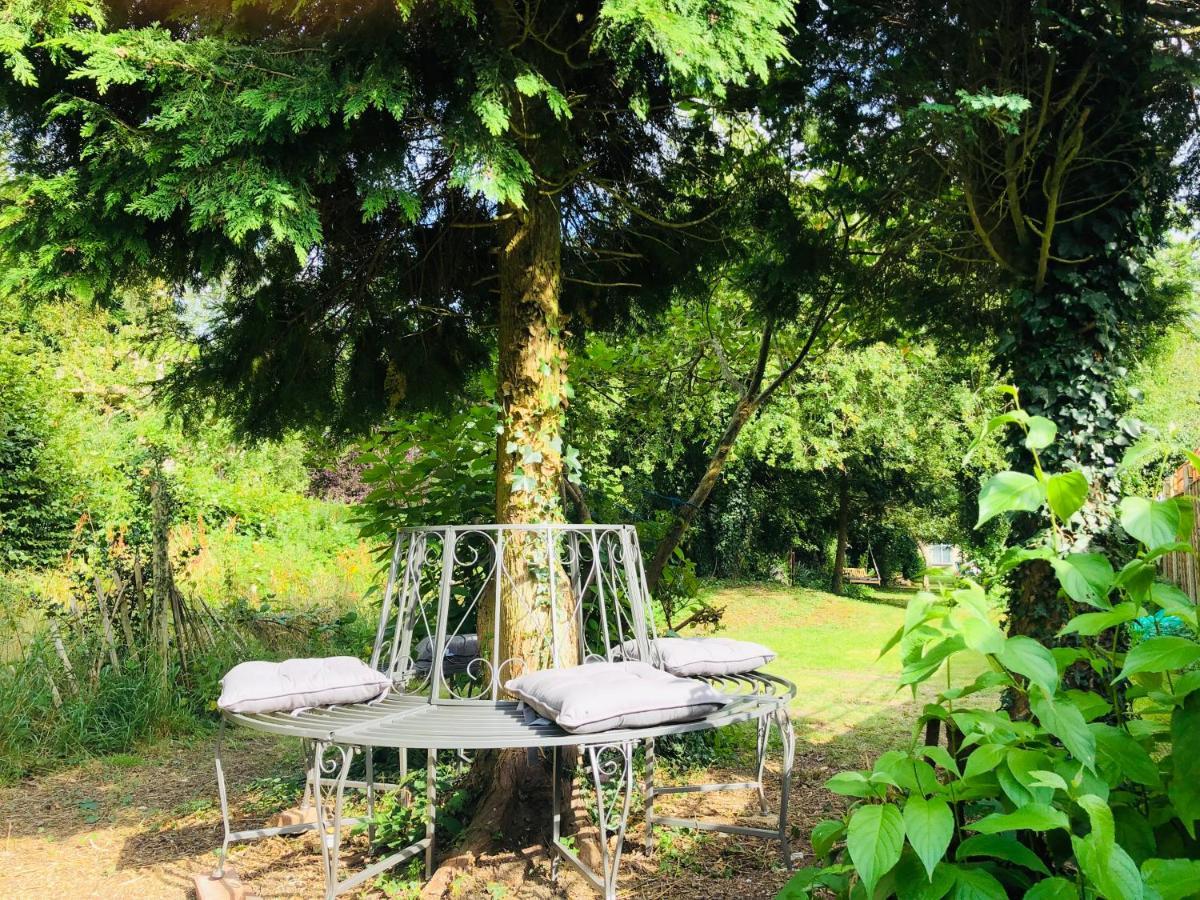 Amazing Quiet Garden House Near London Luton Airport Daire Dış mekan fotoğraf