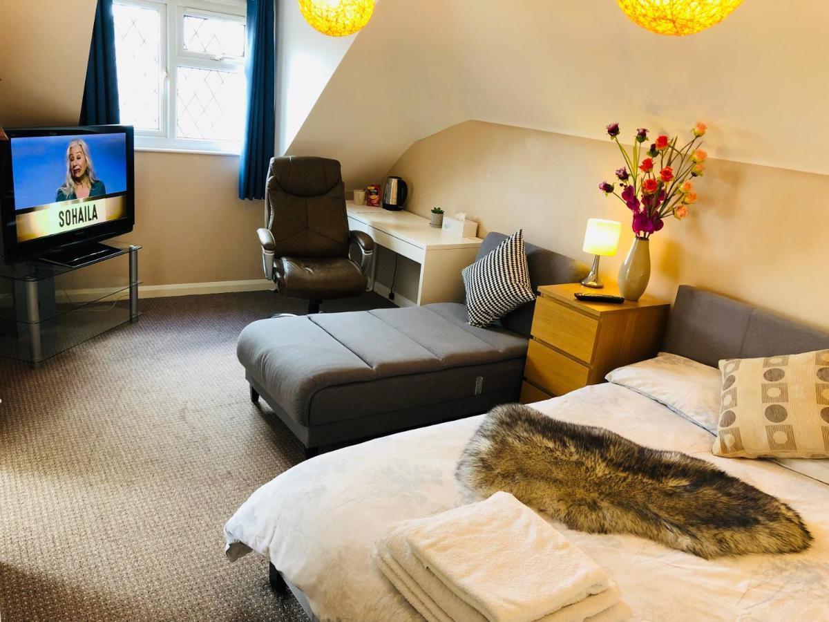 Amazing Quiet Garden House Near London Luton Airport Daire Dış mekan fotoğraf