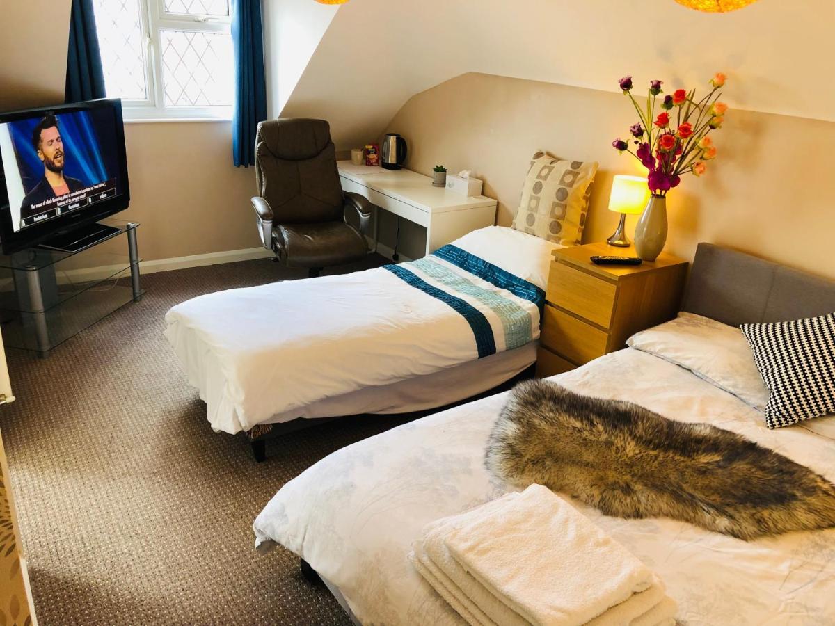 Amazing Quiet Garden House Near London Luton Airport Daire Dış mekan fotoğraf