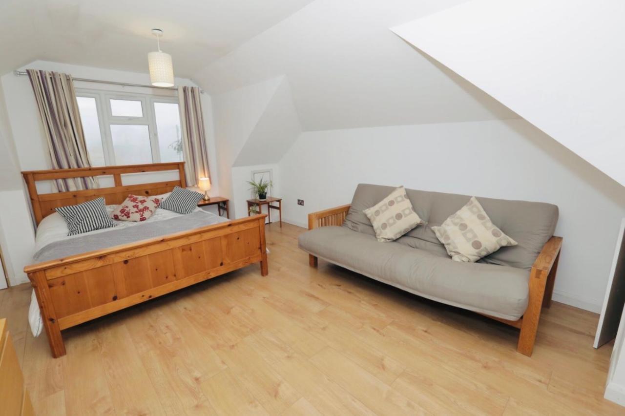 Amazing Quiet Garden House Near London Luton Airport Daire Dış mekan fotoğraf