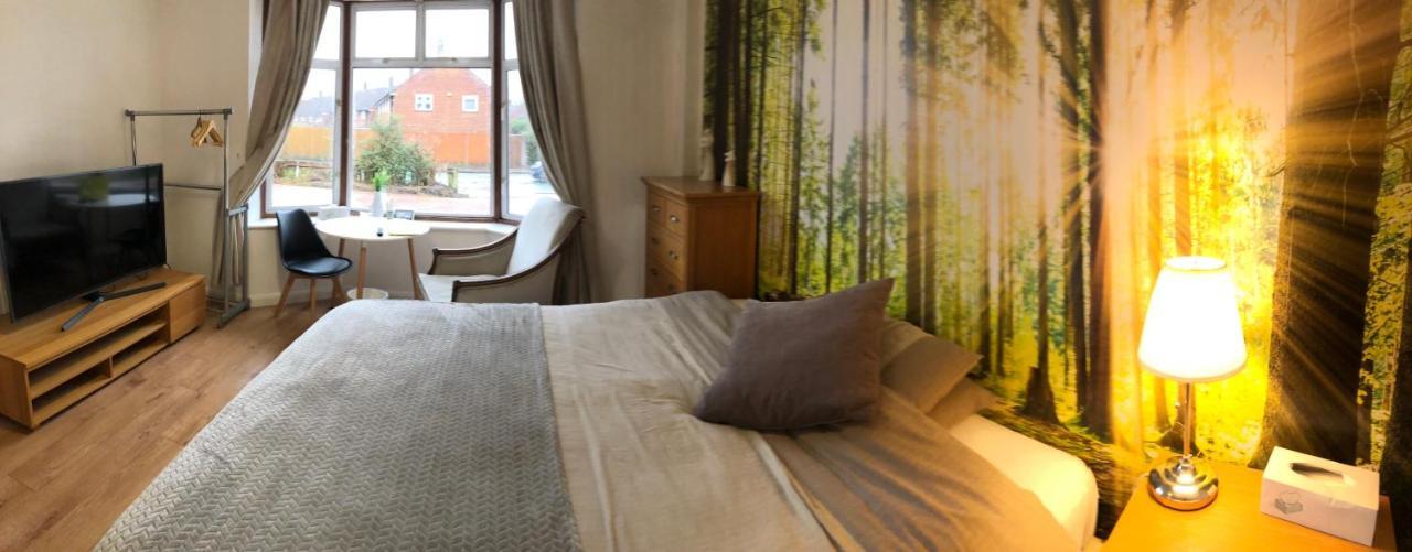 Amazing Quiet Garden House Near London Luton Airport Daire Dış mekan fotoğraf