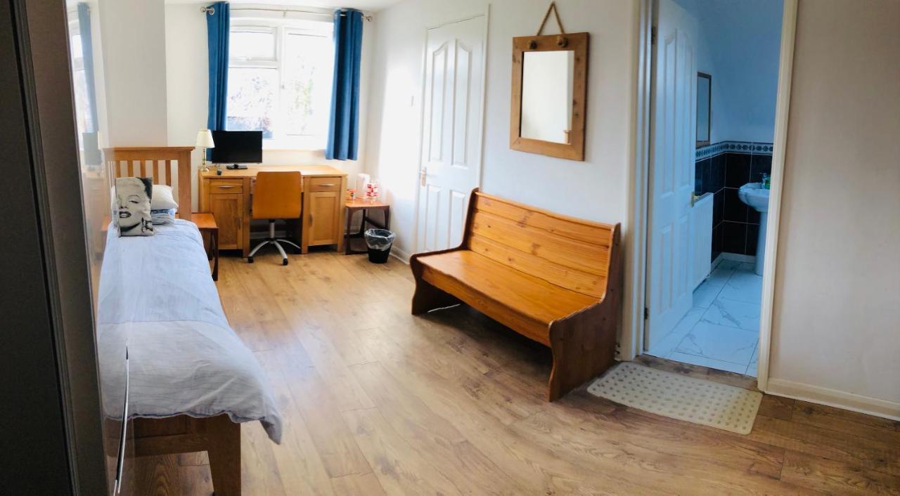 Amazing Quiet Garden House Near London Luton Airport Daire Dış mekan fotoğraf