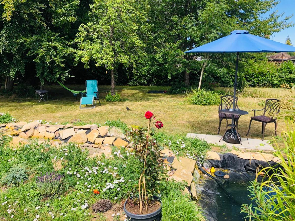 Amazing Quiet Garden House Near London Luton Airport Daire Dış mekan fotoğraf