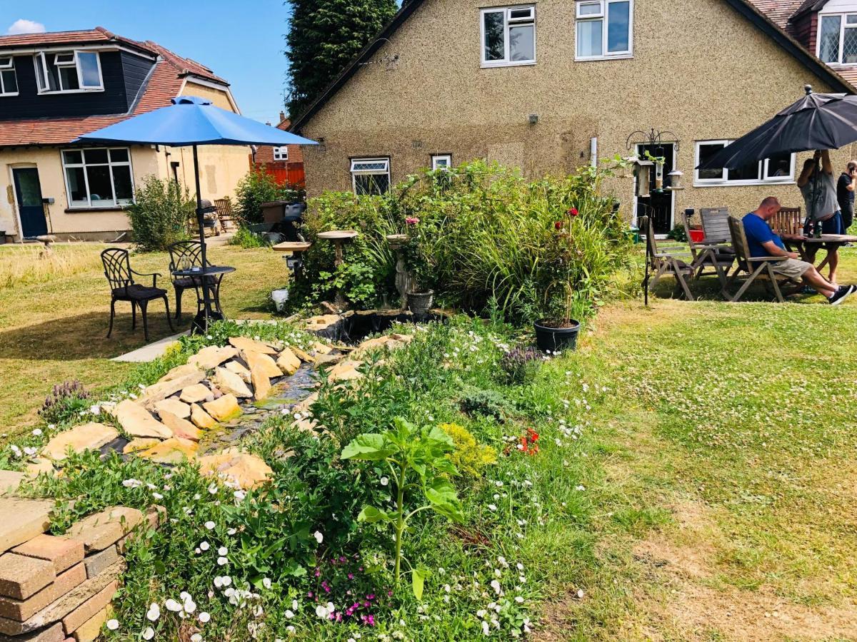 Amazing Quiet Garden House Near London Luton Airport Daire Dış mekan fotoğraf